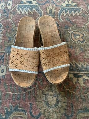 Jack rogers slide sandals